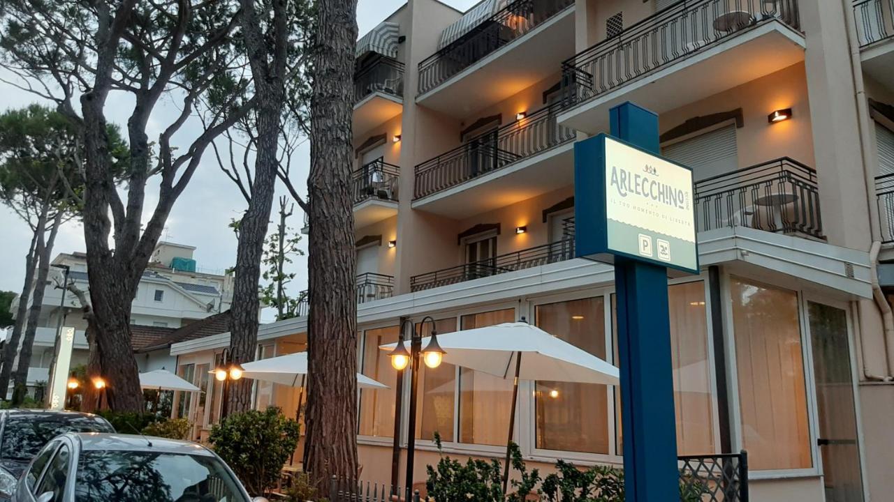 Hotel Arlecchino Riccione Luaran gambar