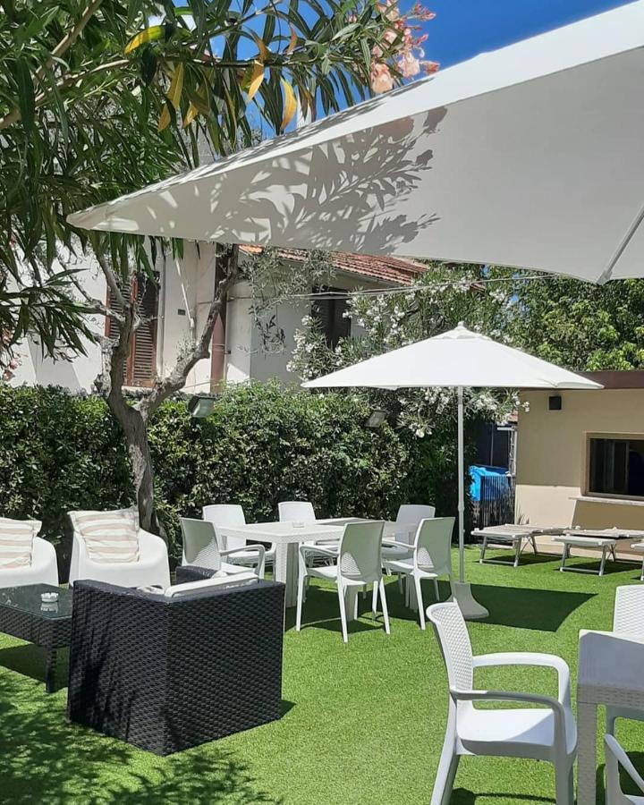 Hotel Arlecchino Riccione Luaran gambar