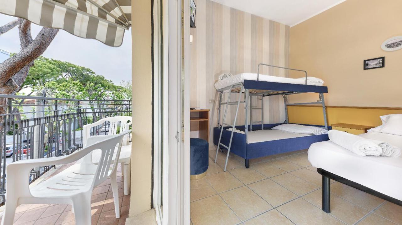 Hotel Arlecchino Riccione Luaran gambar