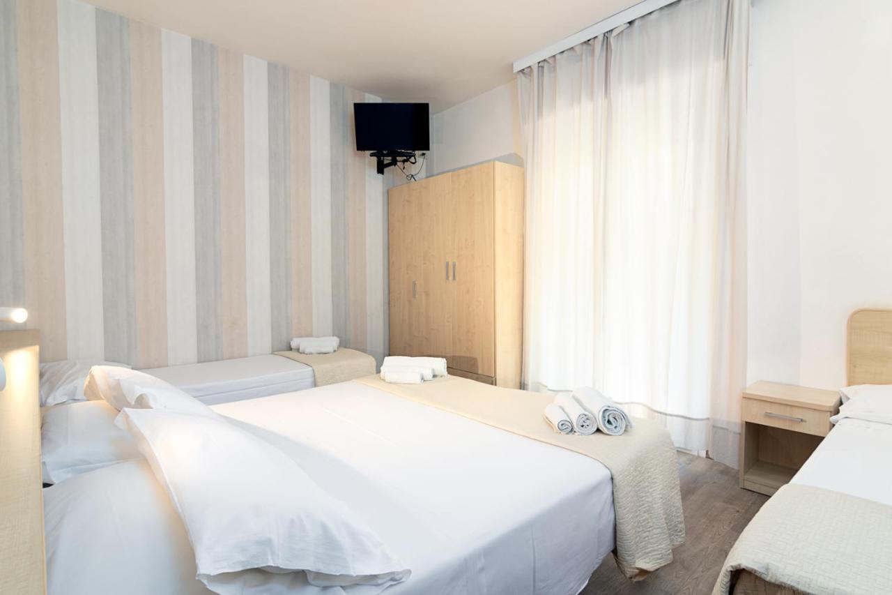 Hotel Arlecchino Riccione Luaran gambar